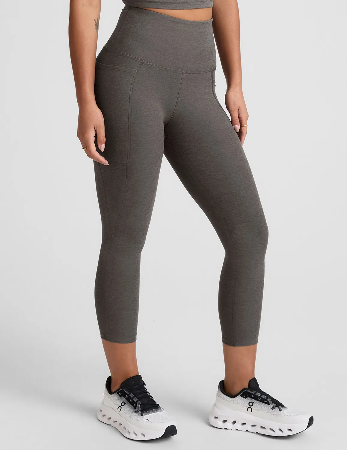 Beyond Yoga Spacedye Out Of Pocket High Waisted Capri Legging 26" leggings True Gray Heather
