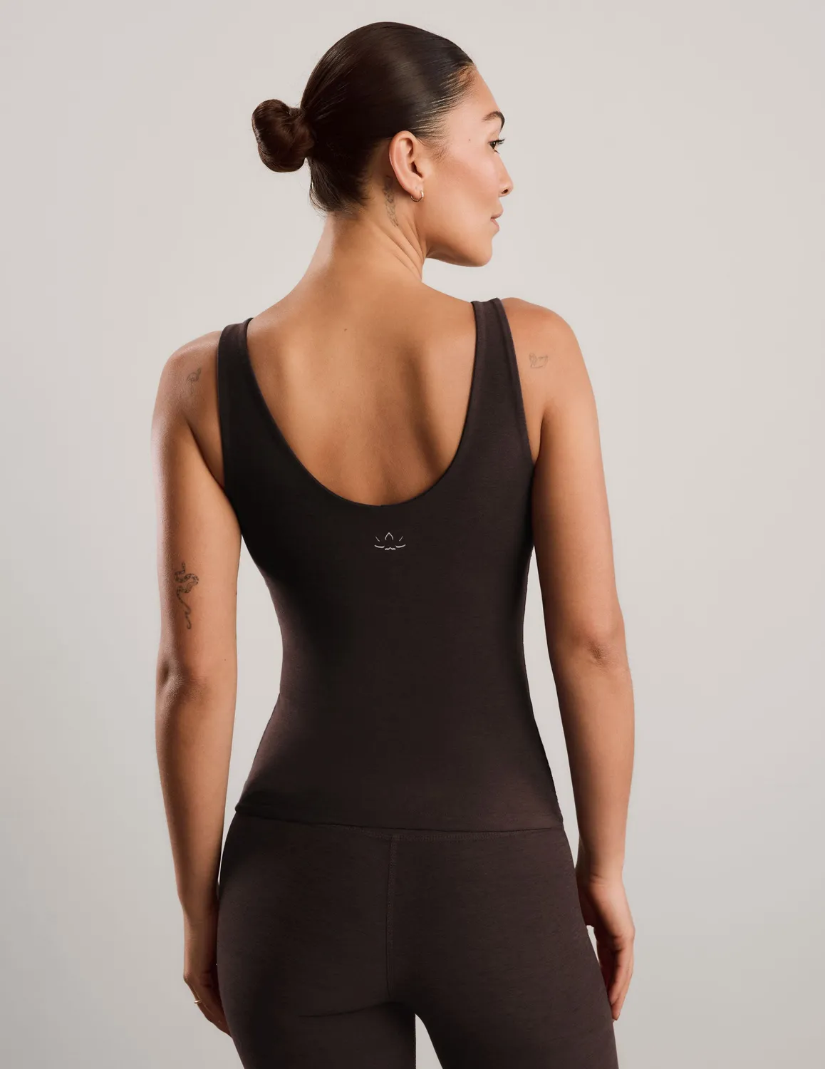 Beyond Yoga Spacedye Good Day Classic Tank linne Dark Chocolate inbyggd bh