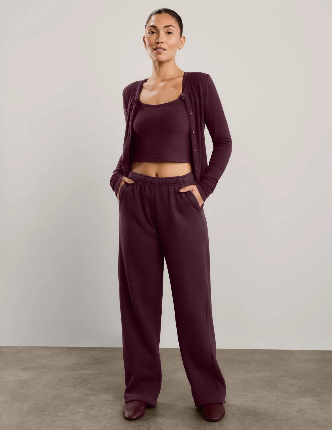 Beyond Yoga LuxeFleece 2.0 Straight Leg Sweatpant 29 mjukisbyxor vinröd bomull