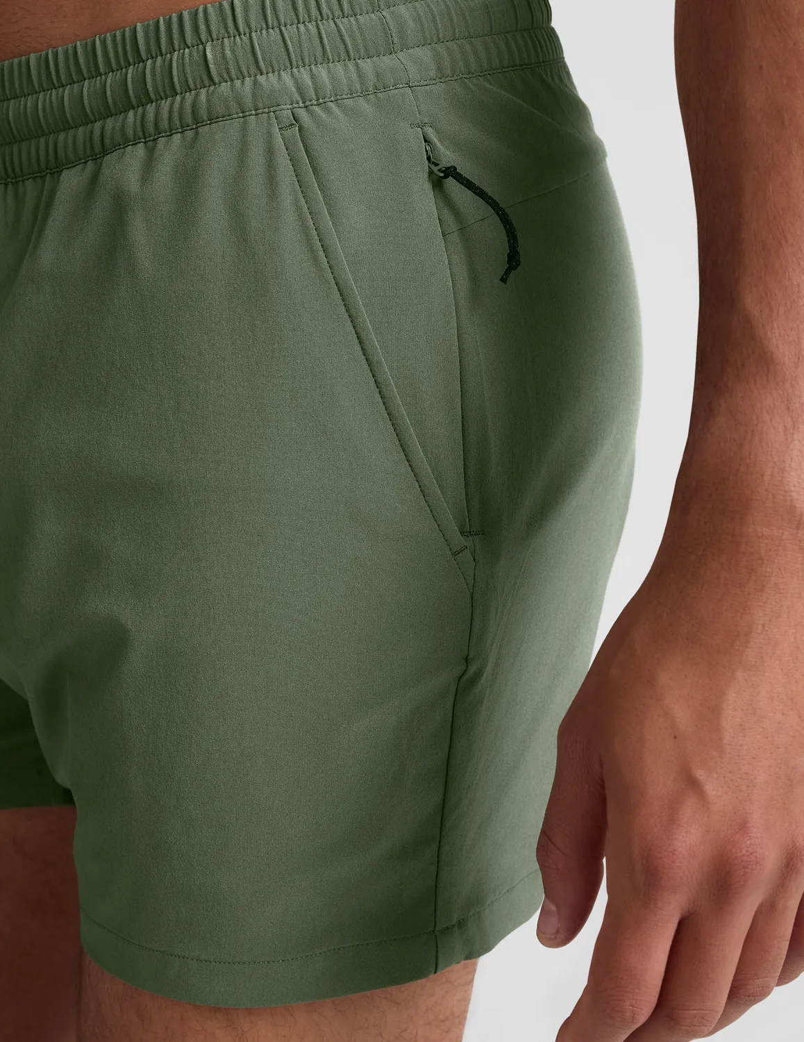 Beyond Yoga Pivotal 2.0 Short 5" löparshorts olive tint