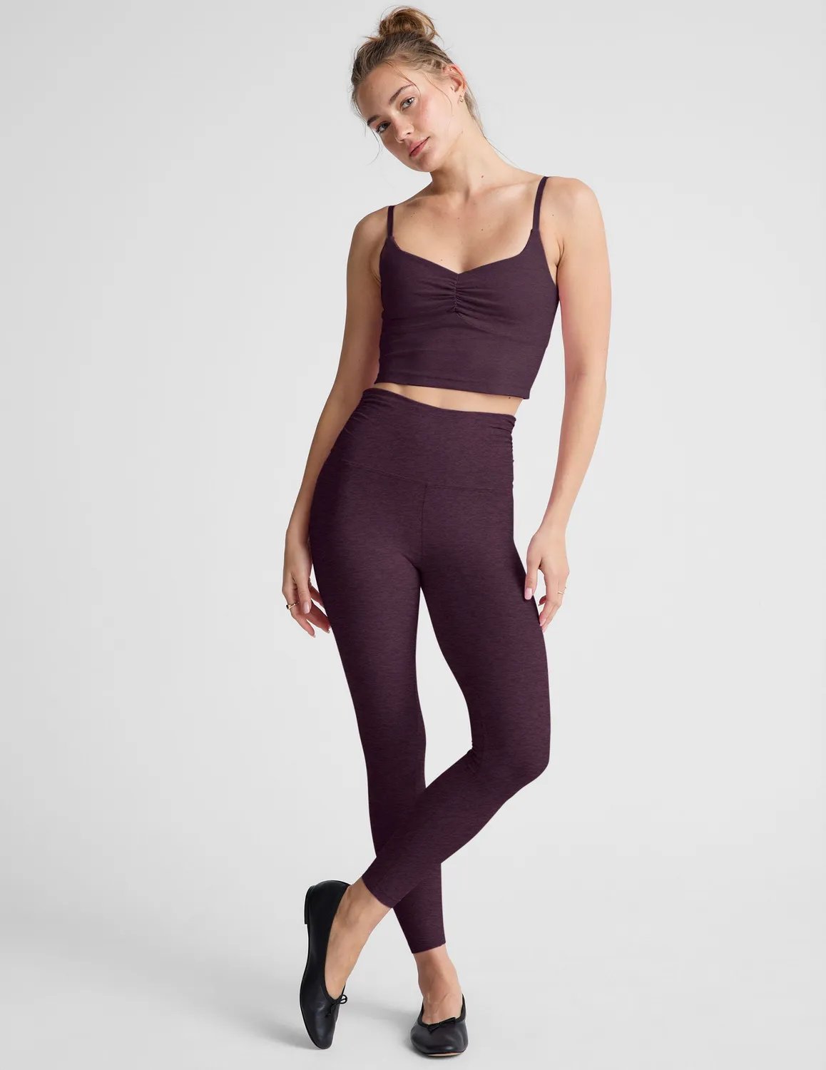Beyond Yoga Spacedye Raise The Barre linne Eggplant Purple med inbyggd bh