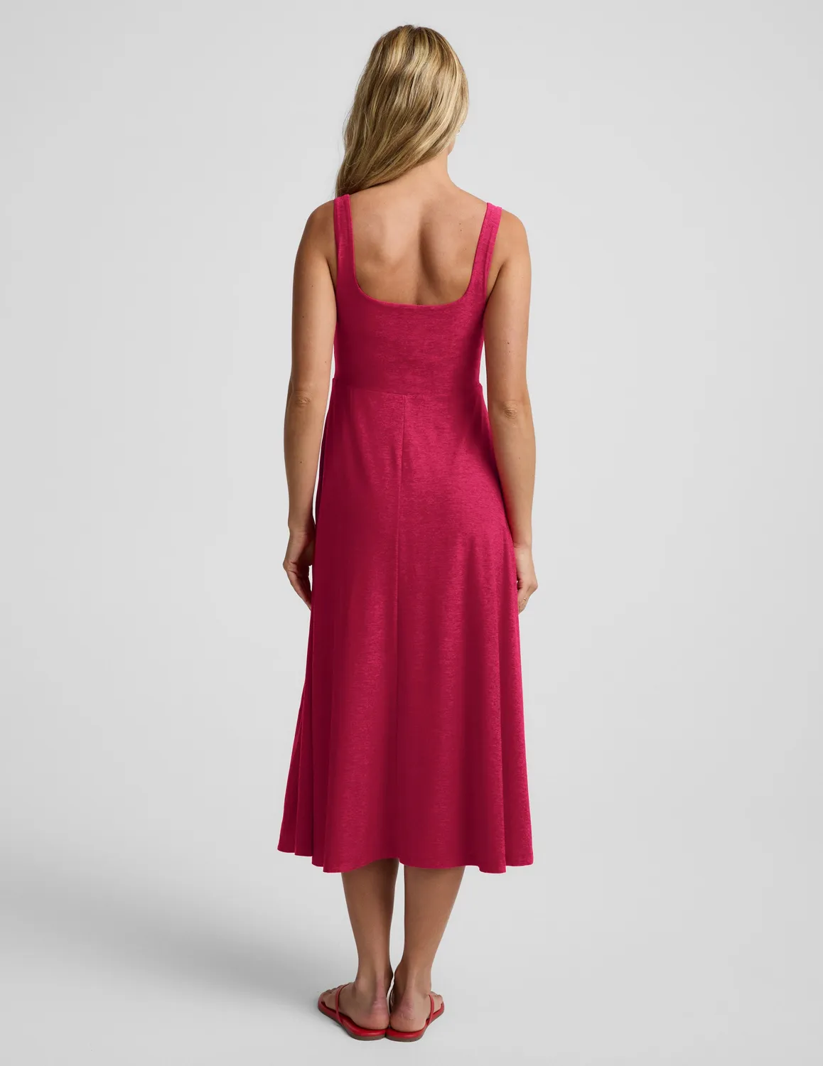 Beyond Yoga Featherweight At The Ready Square Neck klänning Berry Red Heather fickor