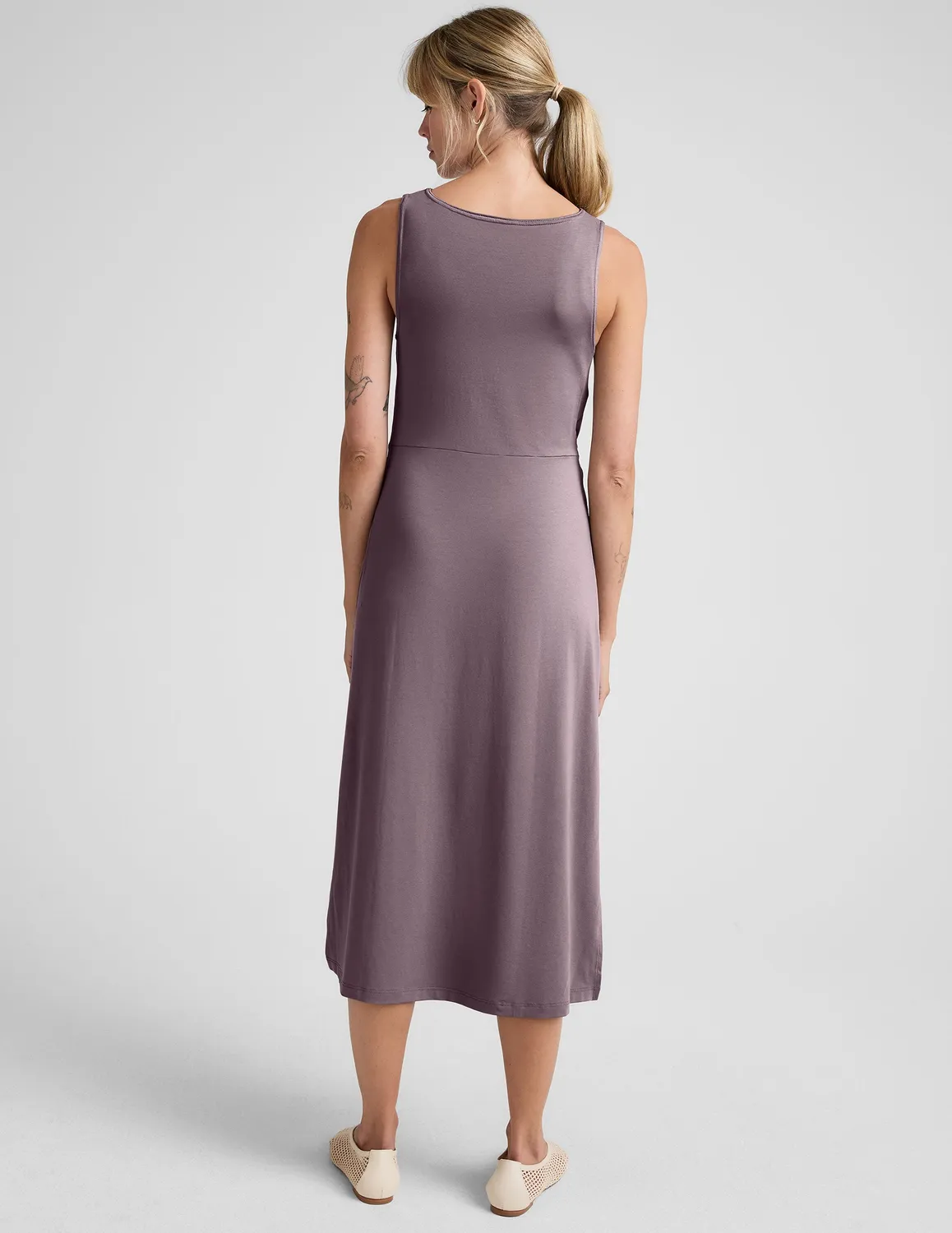 Beyond Yoga Rotation Side Twist Midi Dress klänning Woodland brun