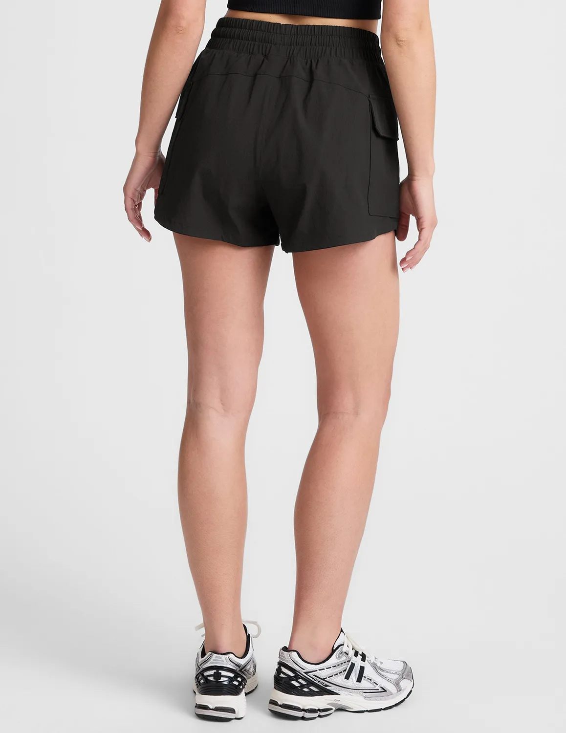 Beyond Yoga Peak 3 Short shorts Black avslappnad