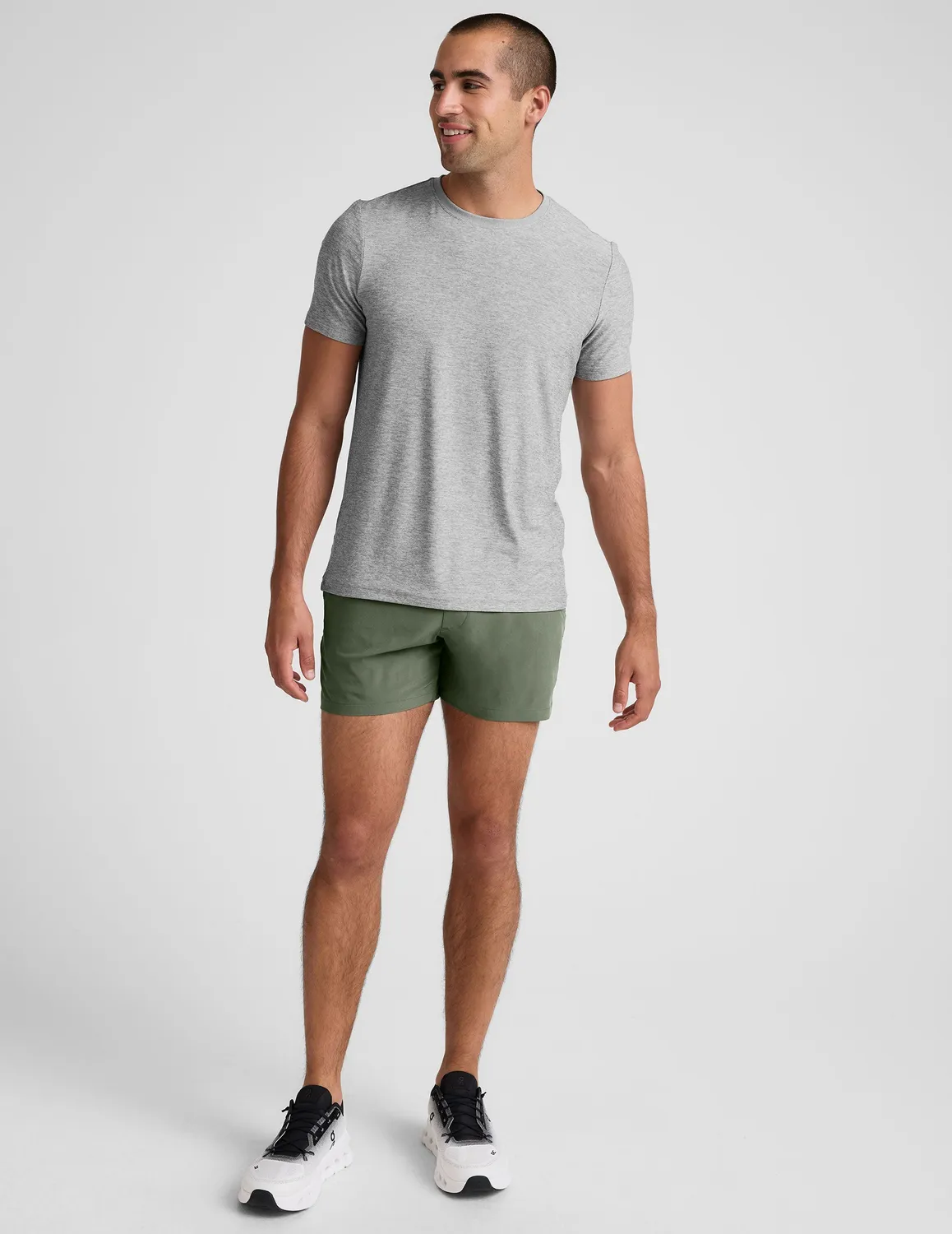 Beyond Yoga Pivotal 2.0 Short 5" löparshorts olive tint