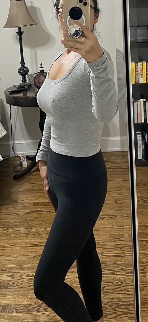 Beyond Yoga Spacedye Equipped Pocket Midi leggings Darkest Night med fickor