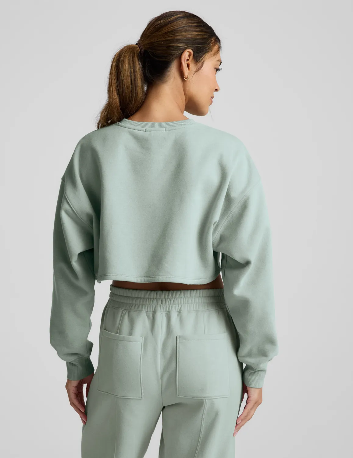 Beyond Yoga LuxeFleece Cropped sweatshirt Pale Blue ljusblå