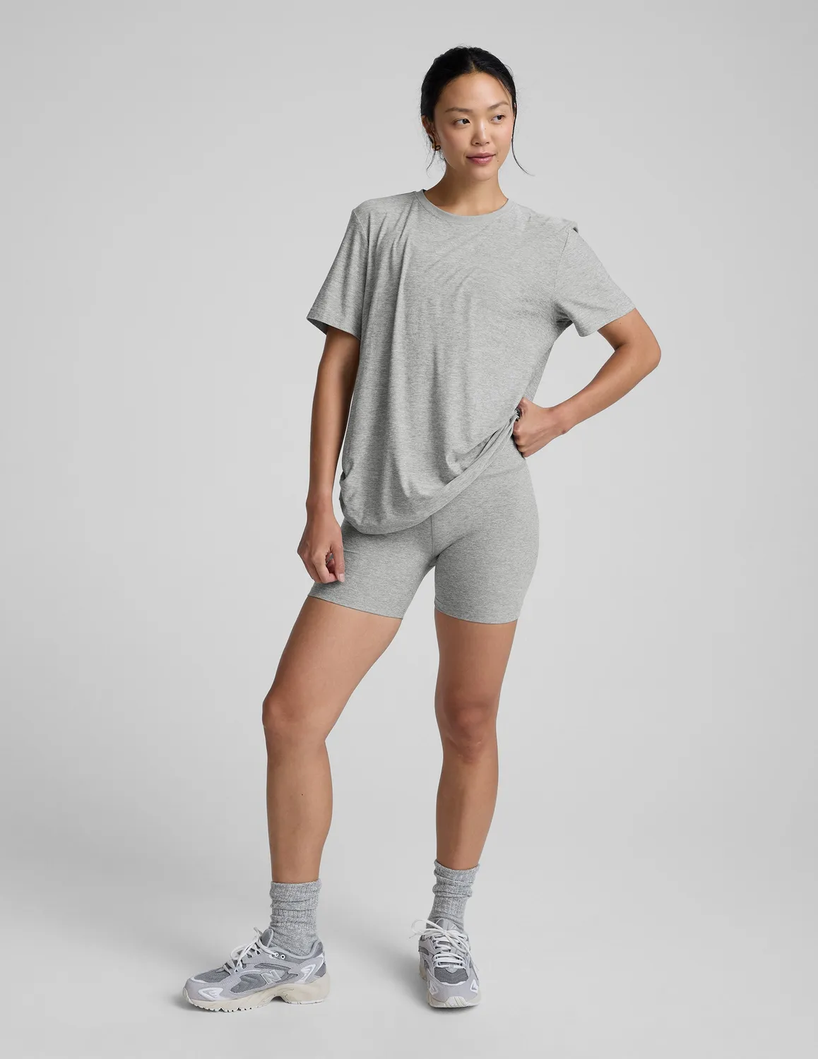 Beyond Yoga Always Beyond Crew Tee 2.0 t-shirt Silver Mist lätt