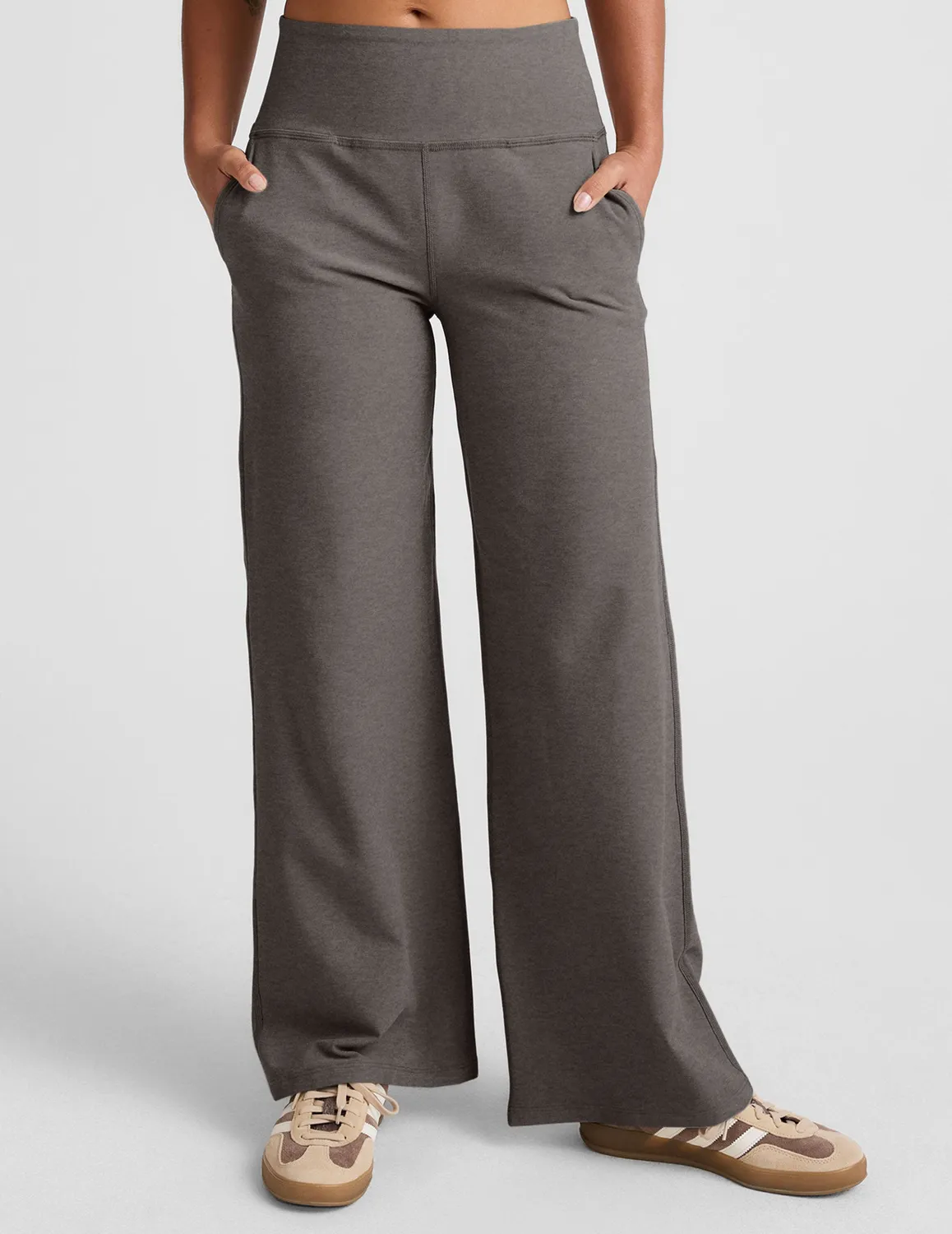 Beyond Yoga Spacedye Laid Back Wide Leg Pant 31 byxor True Gray