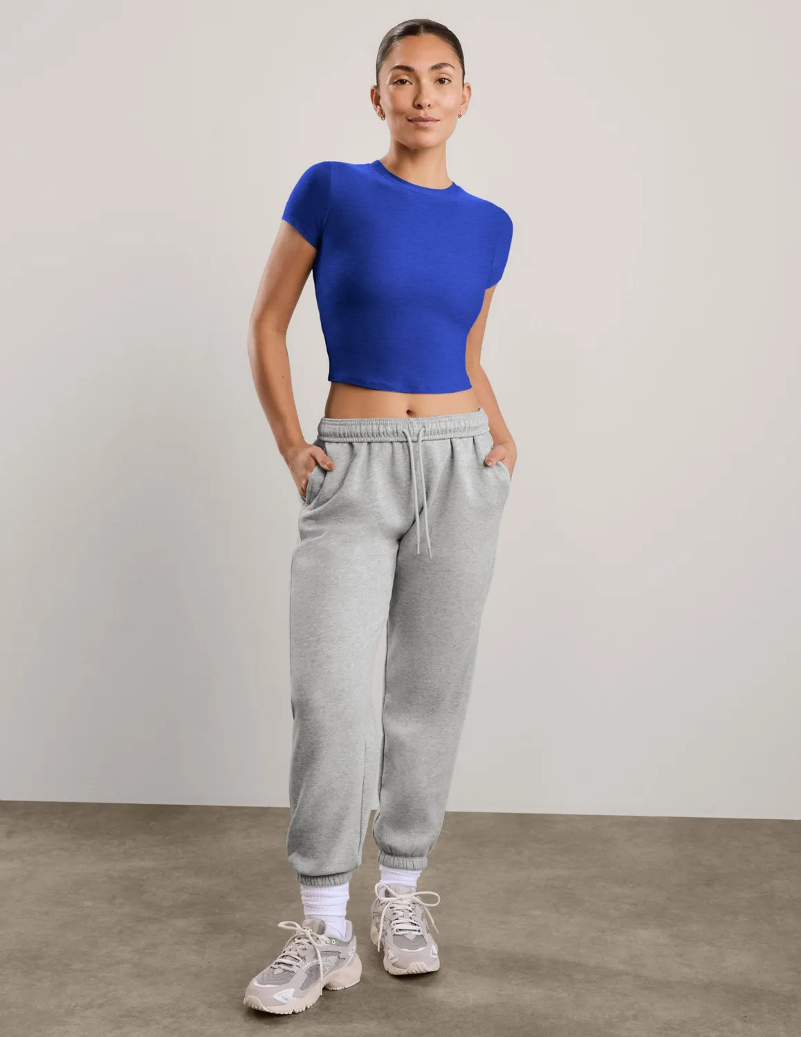 Beyond Yoga Featherweight Cropped Tee t-shirt Ultra Blue Heather lätt
