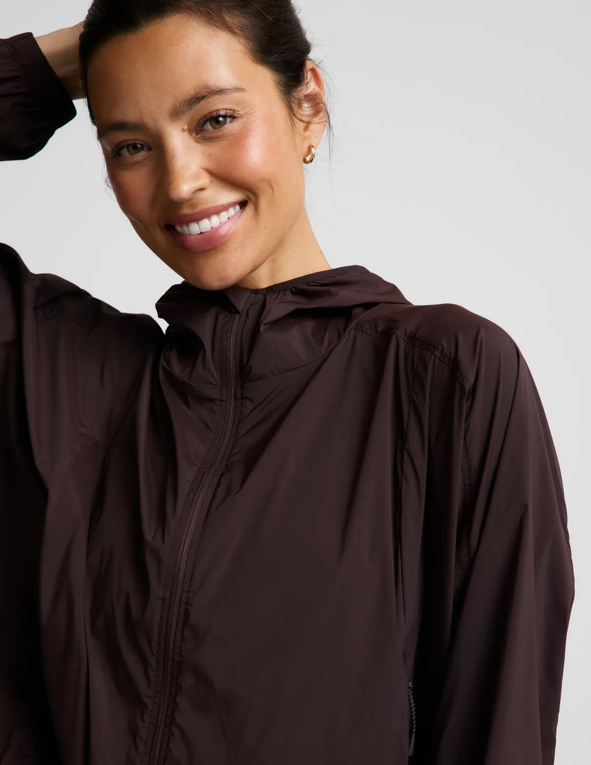 Beyond Yoga Places To Go löparjacka Cocoa Plum UPF 50+