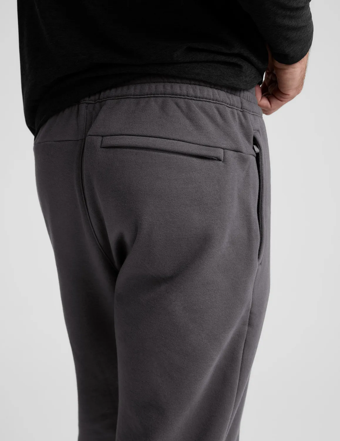Beyond Yoga LuxeFleece Classic Men's joggerbyxor Black Ash fleece