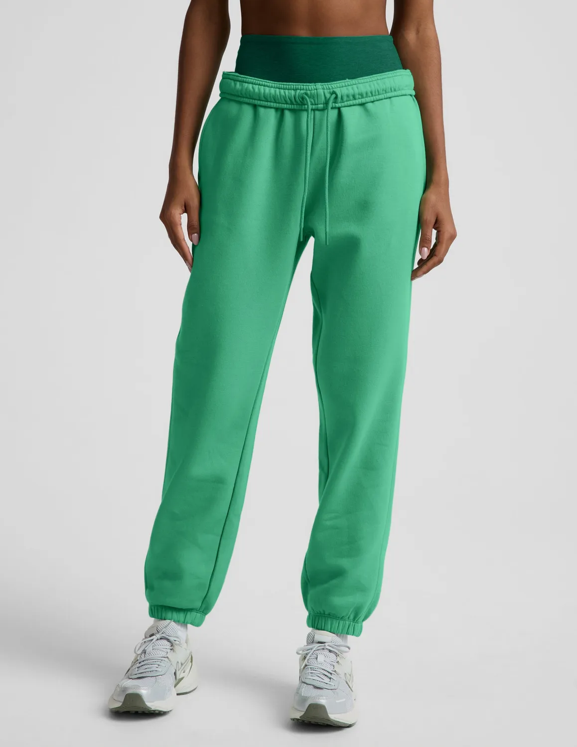 Beyond Yoga LuxeFleece 2.0 Jogger 26 mjukisbyxor jade